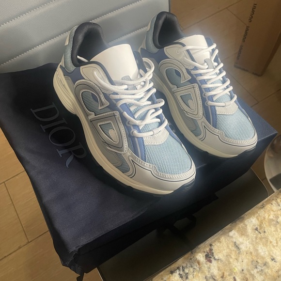 Dior B30 Sneakers - Picture 1 of 4
